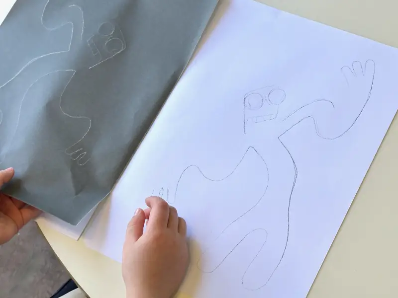 Comment utiliser le papier transfert graphite chez How we Montessori